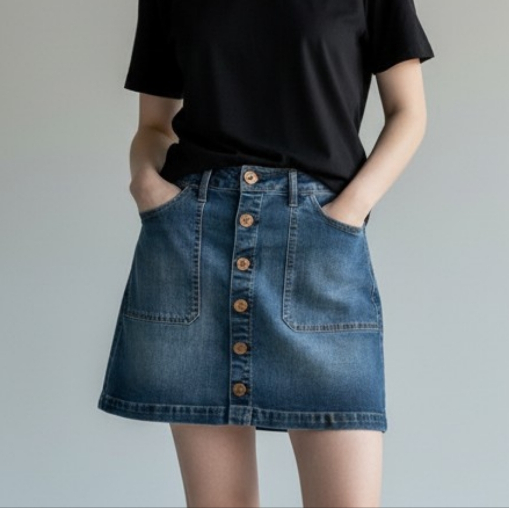 Kensie Jeans Button Up Denim Jean Skirt Women's Size 8 / 29